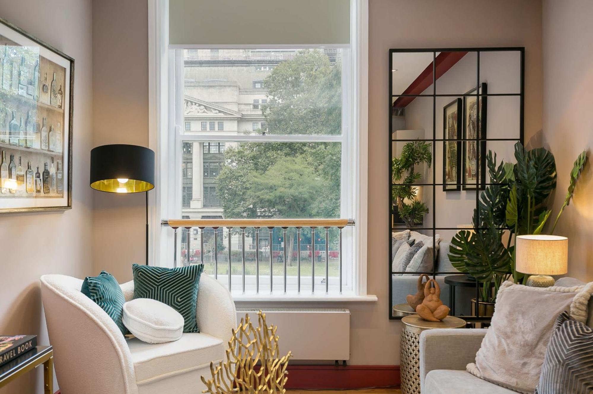 Apartment The Honourable - Bloomsbury Square By Frankie Says