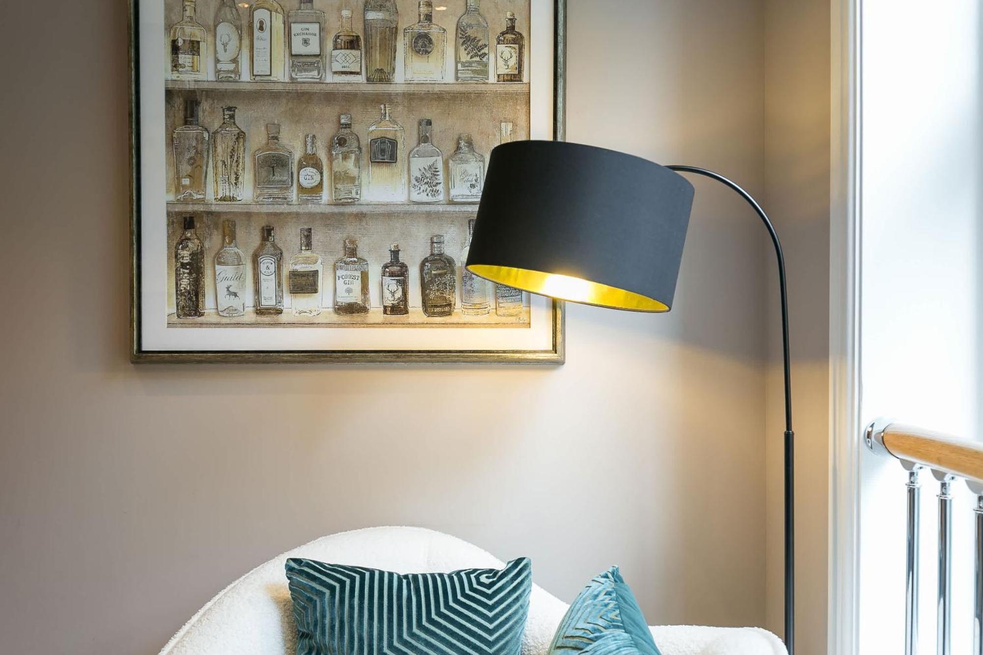 The Honourable - Bloomsbury Square By Frankie Says * London
